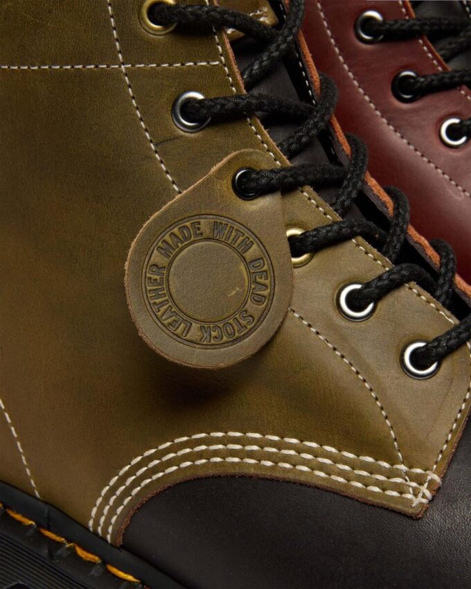 101 Bottes à lacets en cuir Made in England Dead Stock 101 Bottes à lacets en cuir Made in England Dead Stock