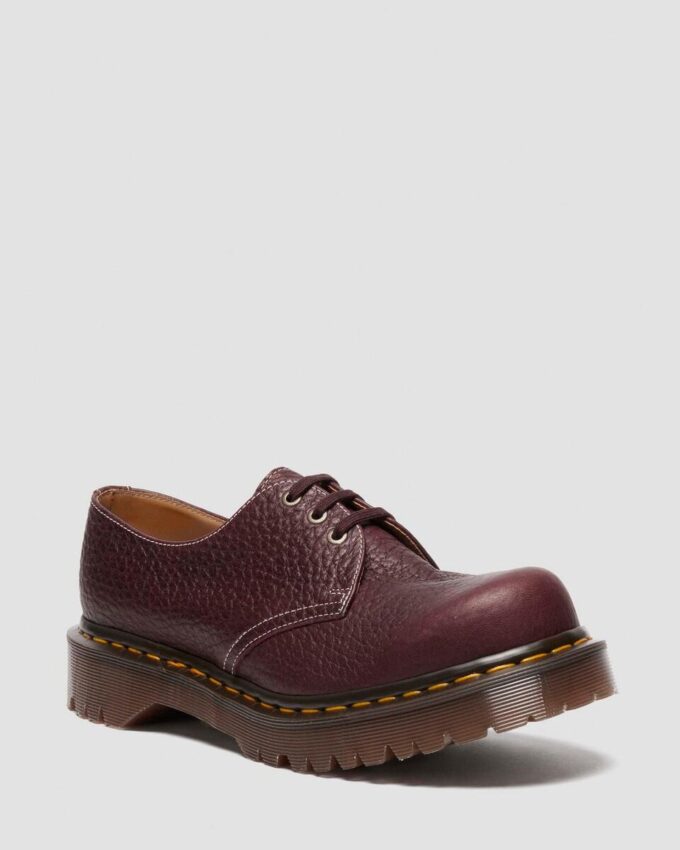 1461 Fabriqué en Angleterre Chaussures à bout rond en cuir embossé Soft Boa 1461 Fabriqué en Angleterre Chaussures à bout rond en cuir embossé Soft Boa