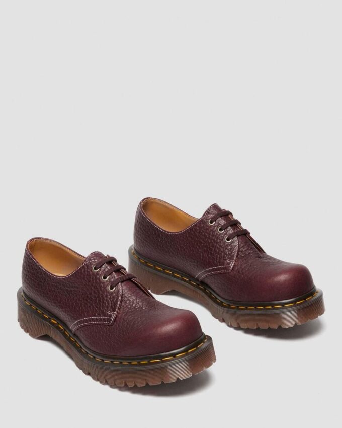 1461 Fabriqué en Angleterre Chaussures à bout rond en cuir embossé Soft Boa 1461 Fabriqué en Angleterre Chaussures à bout rond en cuir embossé Soft Boa