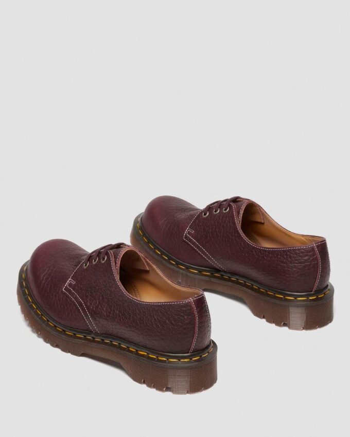 1461 Fabriqué en Angleterre Chaussures à bout rond en cuir embossé Soft Boa 1461 Fabriqué en Angleterre Chaussures à bout rond en cuir embossé Soft Boa