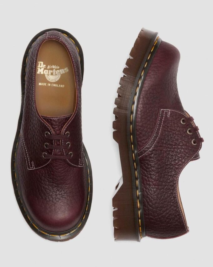 1461 Fabriqué en Angleterre Chaussures à bout rond en cuir embossé Soft Boa 1461 Fabriqué en Angleterre Chaussures à bout rond en cuir embossé Soft Boa