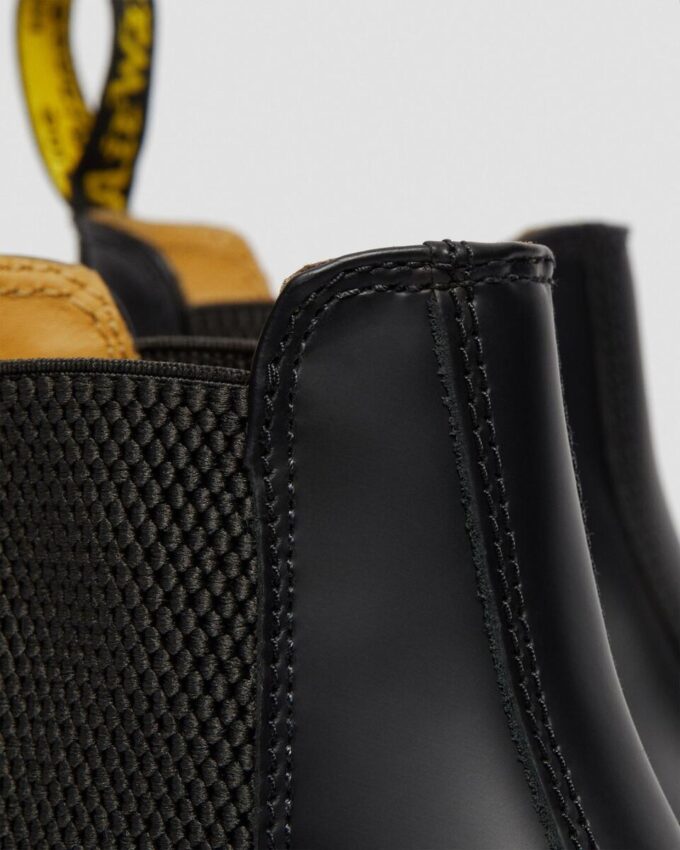 2976 Chelsea Boot en Smooth Leather avec coutures jaunes 2976 Chelsea Boot en Smooth Leather avec coutures jaunes