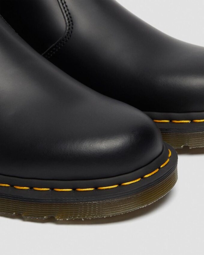 2976 Chelsea Boot en Smooth Leather avec coutures jaunes 2976 Chelsea Boot en Smooth Leather avec coutures jaunes