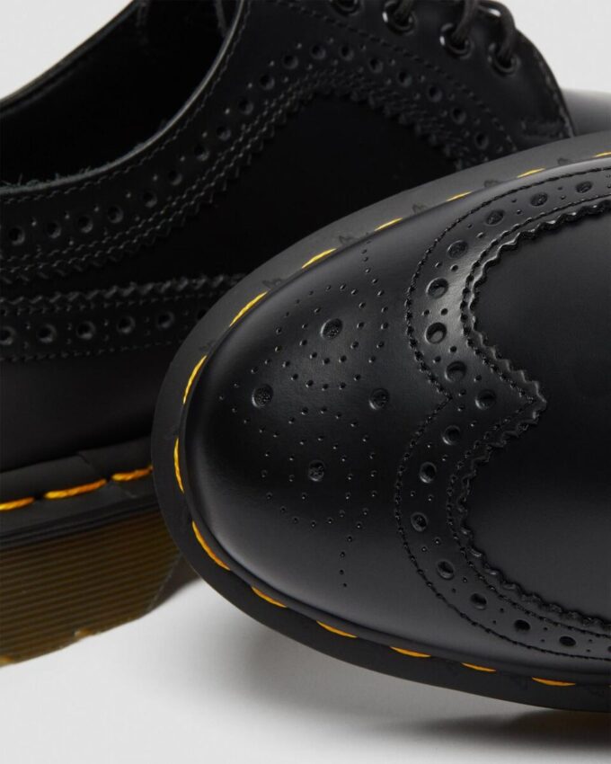3989 Chaussures brogues en Smooth Leather à coutures jaunes 3989 Chaussures brogues en Smooth Leather à coutures jaunes