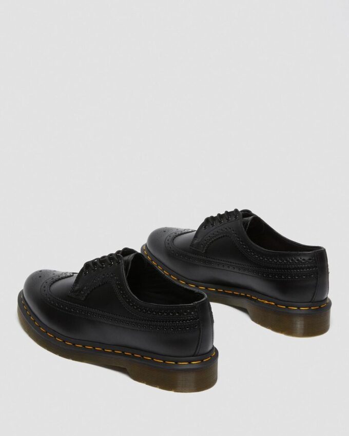 3989 Chaussures brogues en Smooth Leather à coutures jaunes 3989 Chaussures brogues en Smooth Leather à coutures jaunes