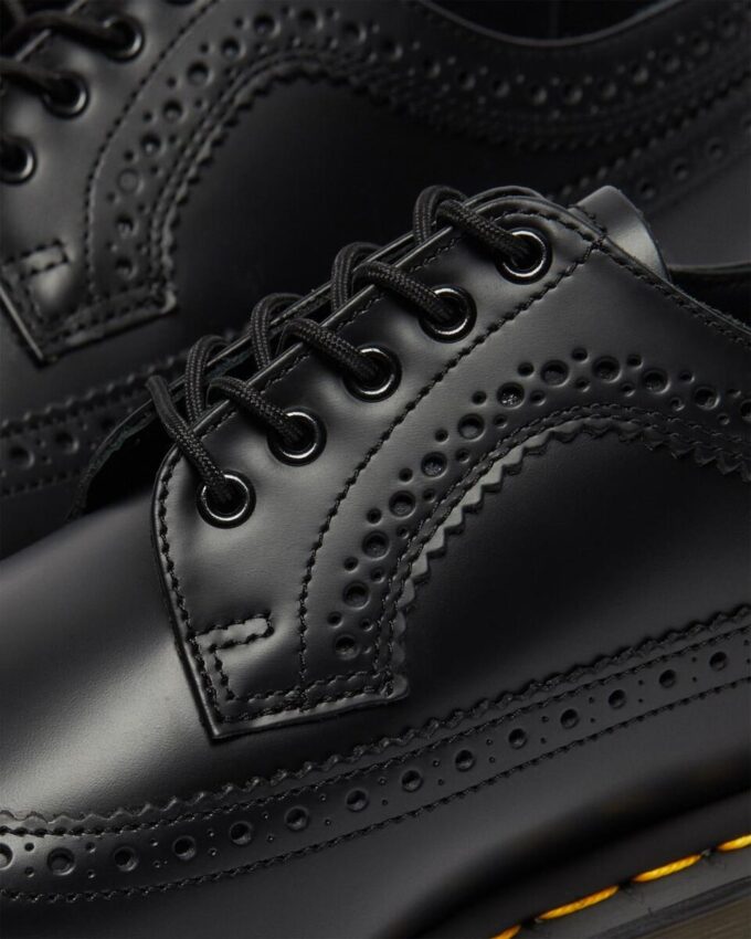 3989 Chaussures brogues en Smooth Leather à coutures jaunes 3989 Chaussures brogues en Smooth Leather à coutures jaunes