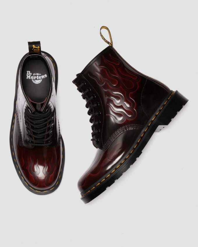 Bottes 1460 Inferno en cuir Arcadia Rub Off Bottes 1460 Inferno en cuir Arcadia Rub Off