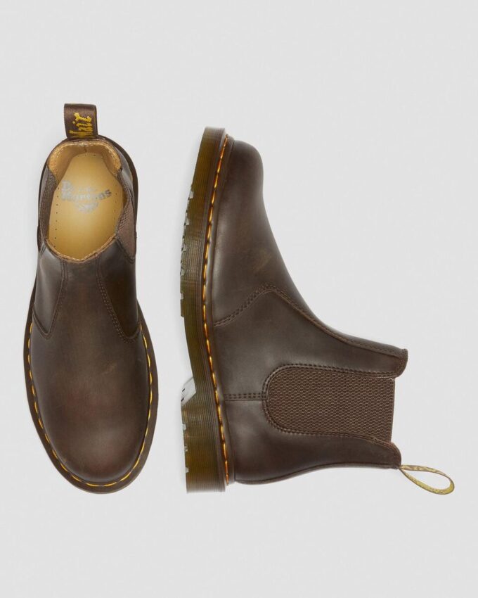 Bottes Chelsea en cuir Crazy Horse à coutures jaunes 2976 Bottes Chelsea en cuir Crazy Horse à coutures jaunes 2976