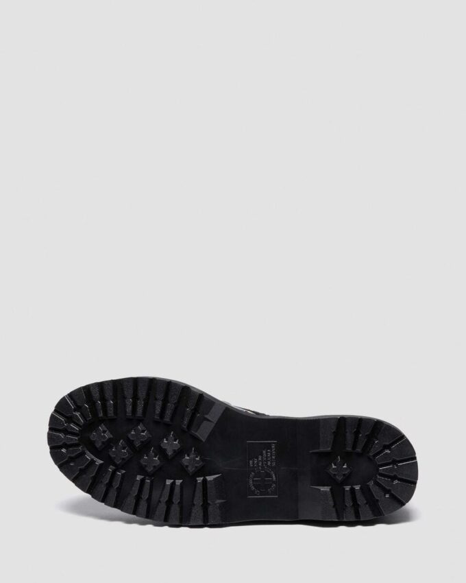 Bottes en cuir clouté 1460