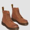 Bottes à lacets 1460 Pascal en nubuck vieilli Bottes à lacets 1460 Pascal en nubuck vieilli