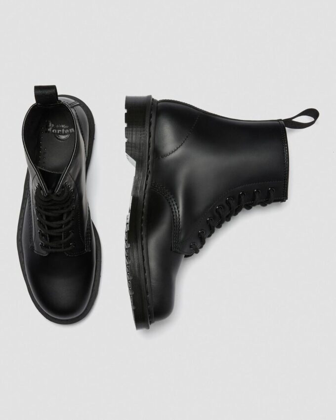 Bottes à lacets en Smooth Leather 1460 MONO Bottes à lacets en Smooth Leather 1460 MONO
