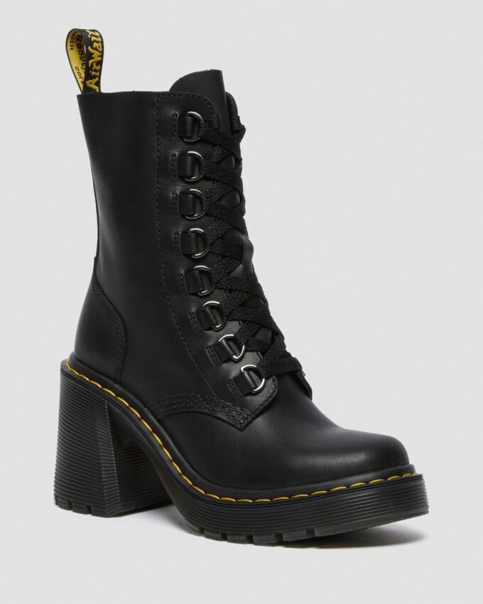 Bottes à lacets et talons évasés en cuir Chesney Bottes à lacets et talons évasés en cuir Chesney