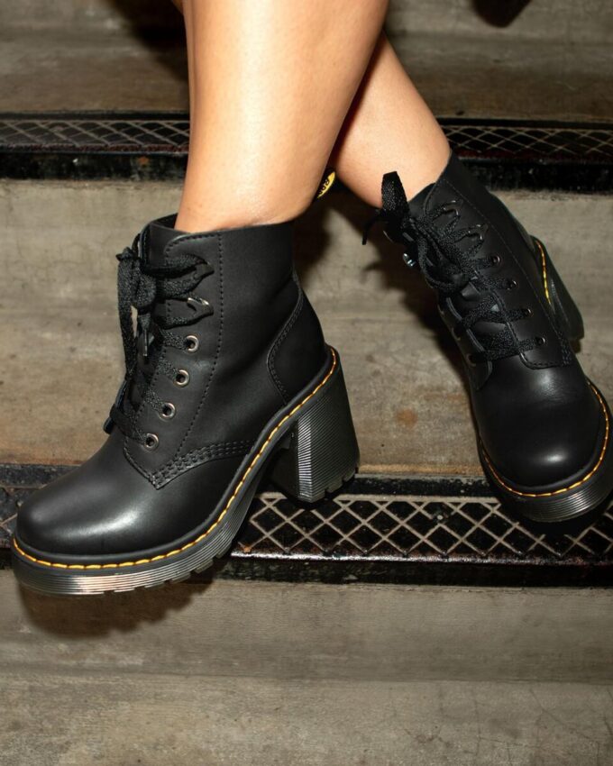 Bottes à talons évasés et lacets en cuir Jesy Sendal Bottes à talons évasés et lacets en cuir Jesy Sendal