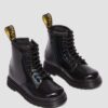 BOTTINES À LACETS EN PATENT LEATHER RAINBOW 1460 POUR ENFANTS BOTTINES À LACETS EN PATENT LEATHER RAINBOW 1460 POUR ENFANTS