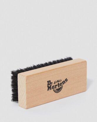 Brosse à chaussures en poils