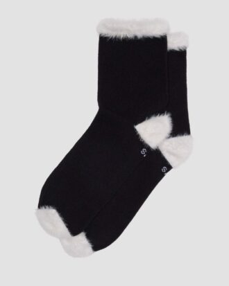 CHAUSSETTES EN MÉLANGE DE COTON BIOLOGIQUE ET DE FAUSSE FOURRURE CHAUSSETTES EN MÉLANGE DE COTON BIOLOGIQUE