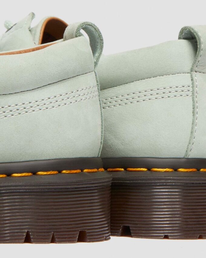 Chaussures Lowell en cuir souple à bout mocassin Chaussures Lowell en cuir souple à bout mocassin