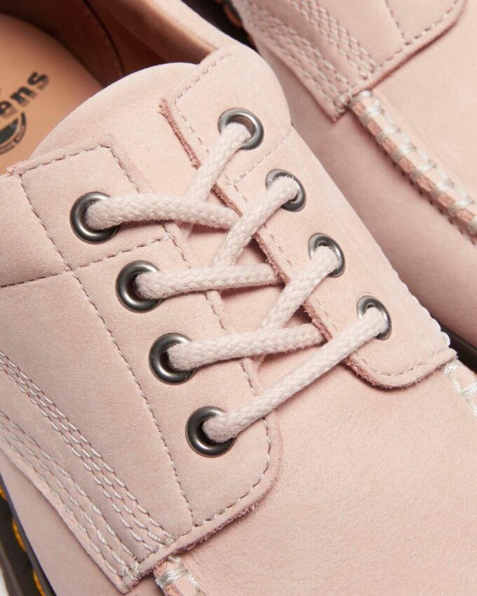 Chaussures Lowell en cuir souple à bout mocassin Chaussures Lowell en cuir souple à bout mocassin