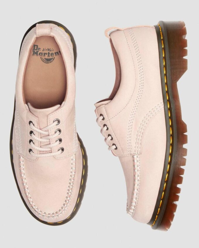 Chaussures Lowell en cuir souple à bout mocassin Chaussures Lowell en cuir souple à bout mocassin