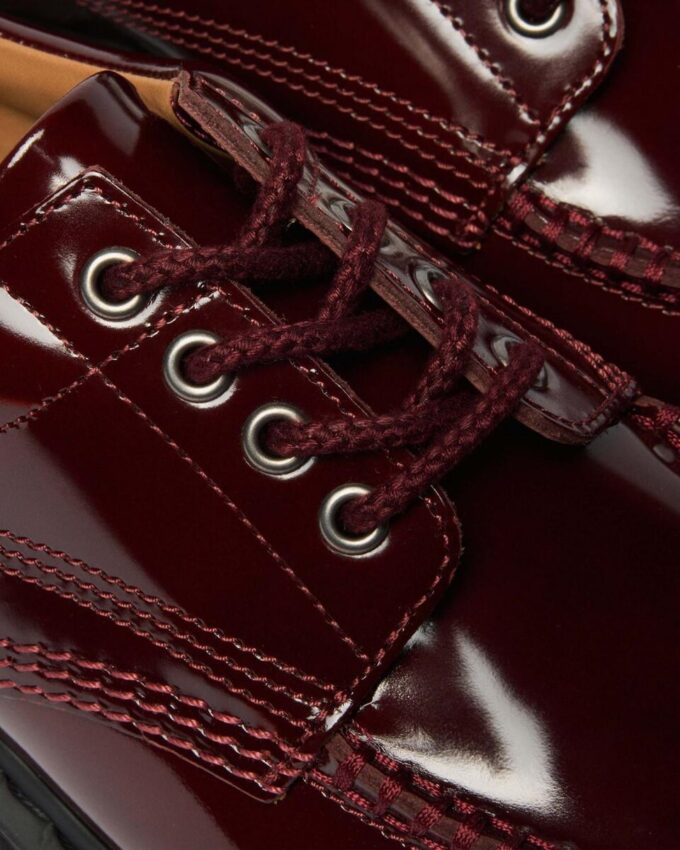 Chaussures Lowell en cuir verni à bout mocassin