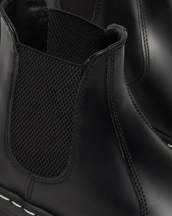 Chelsea Boot 2976 en Smooth Leather avec coutures blanches