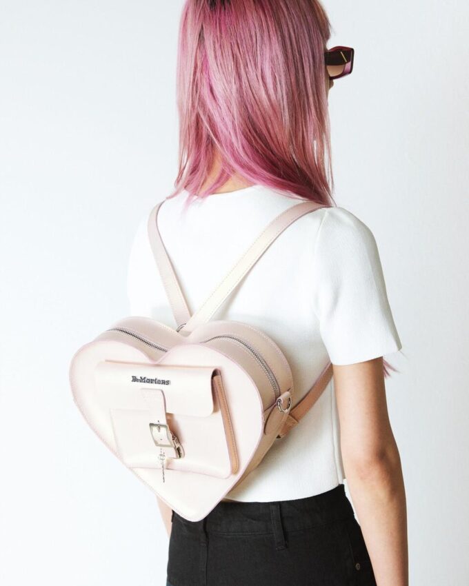Sac cœur Sac à dos en cuir métallisé Sac cœur Sac à dos en cuir métallisé