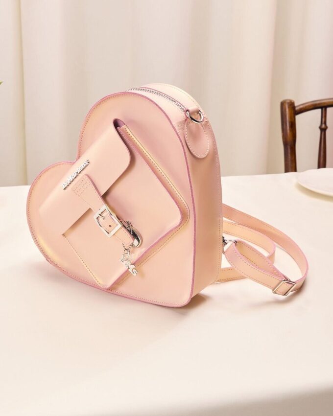 Sac cœur Sac à dos en cuir métallisé Sac cœur Sac à dos en cuir métallisé